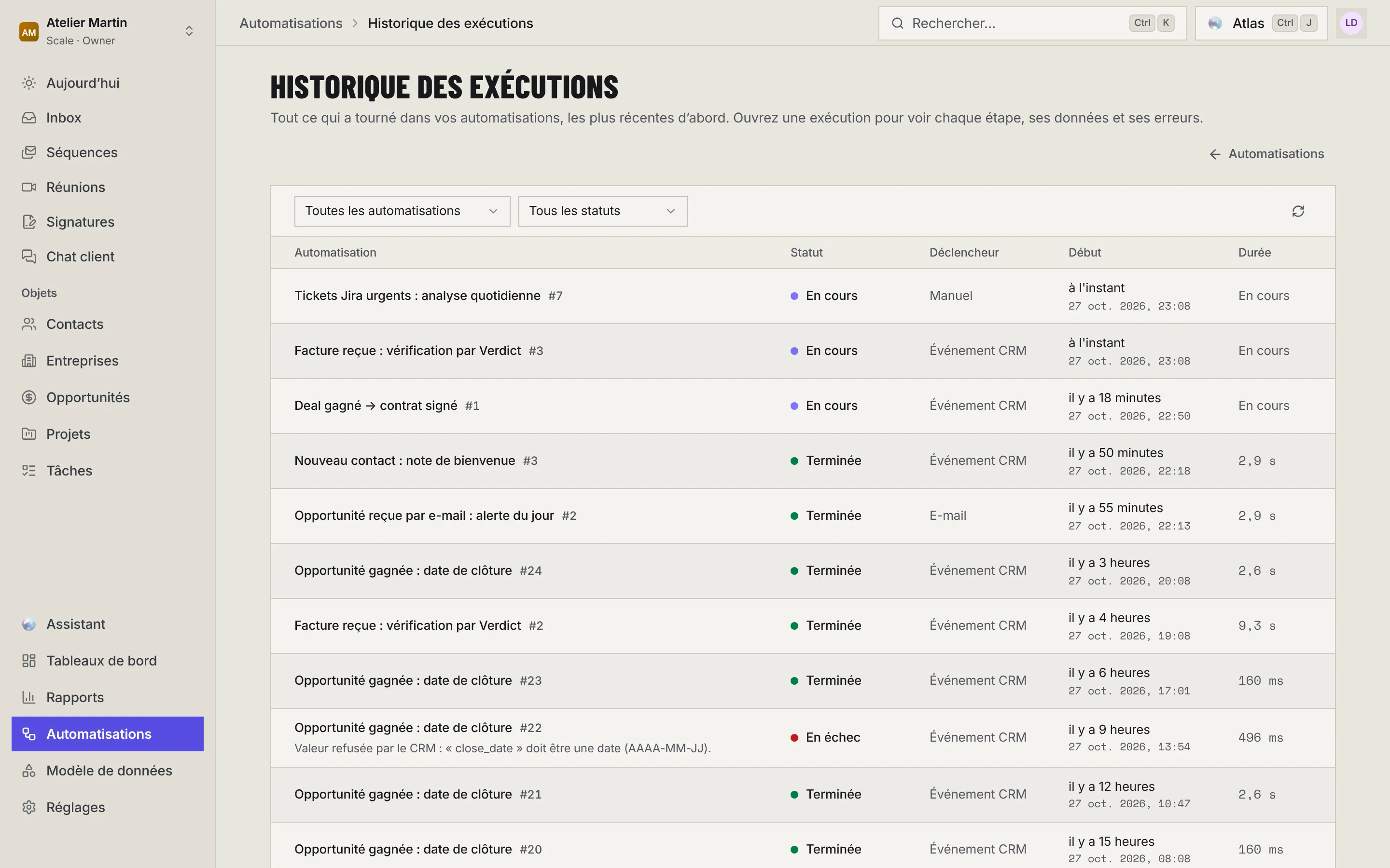 L'historique des exécutions : les filtres par automatisation et par statut, puis les exécutions avec leur statut, leur déclencheur, leur début et leur durée, dont une en échec avec son message d'erreur.