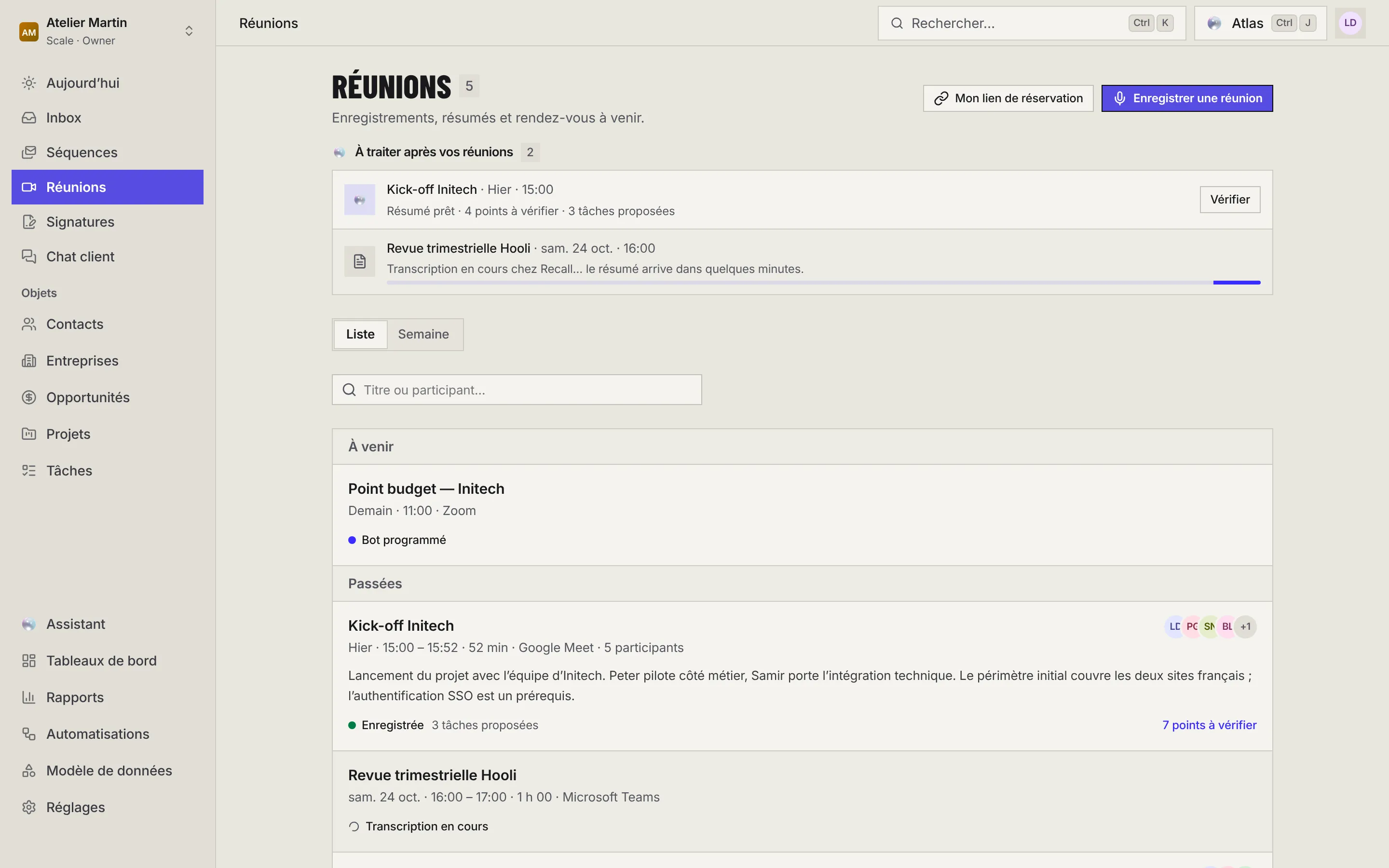 La page Réunions : les réunions à traiter en haut, les boutons Liste et Semaine, la recherche, puis la liste des réunions à venir et passées.