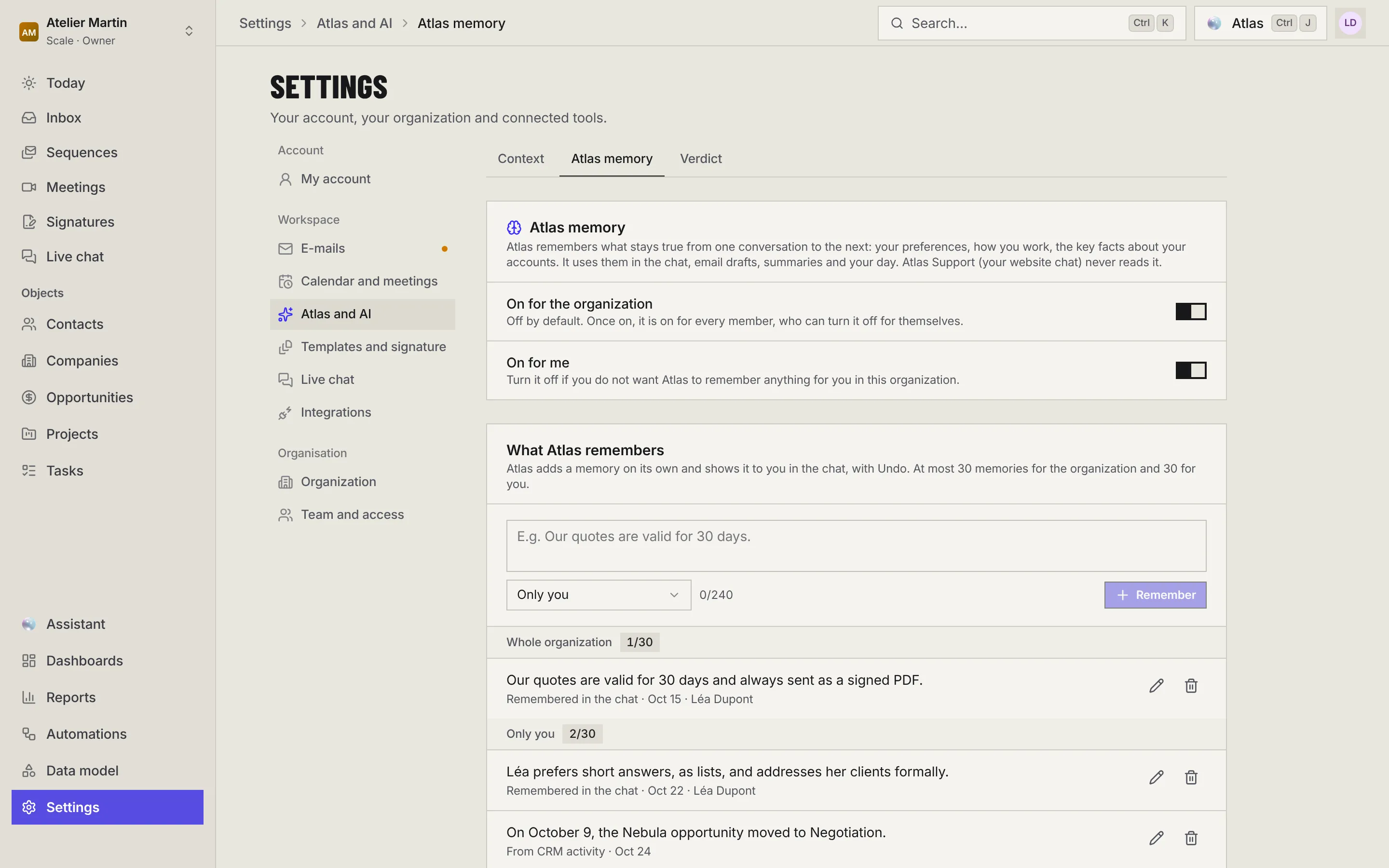 Settings › Atlas memory: the On for the organization and On for me switches, the New memory field with For whom and Remember, then the organisation's memories and yours with Correct and Forget.
